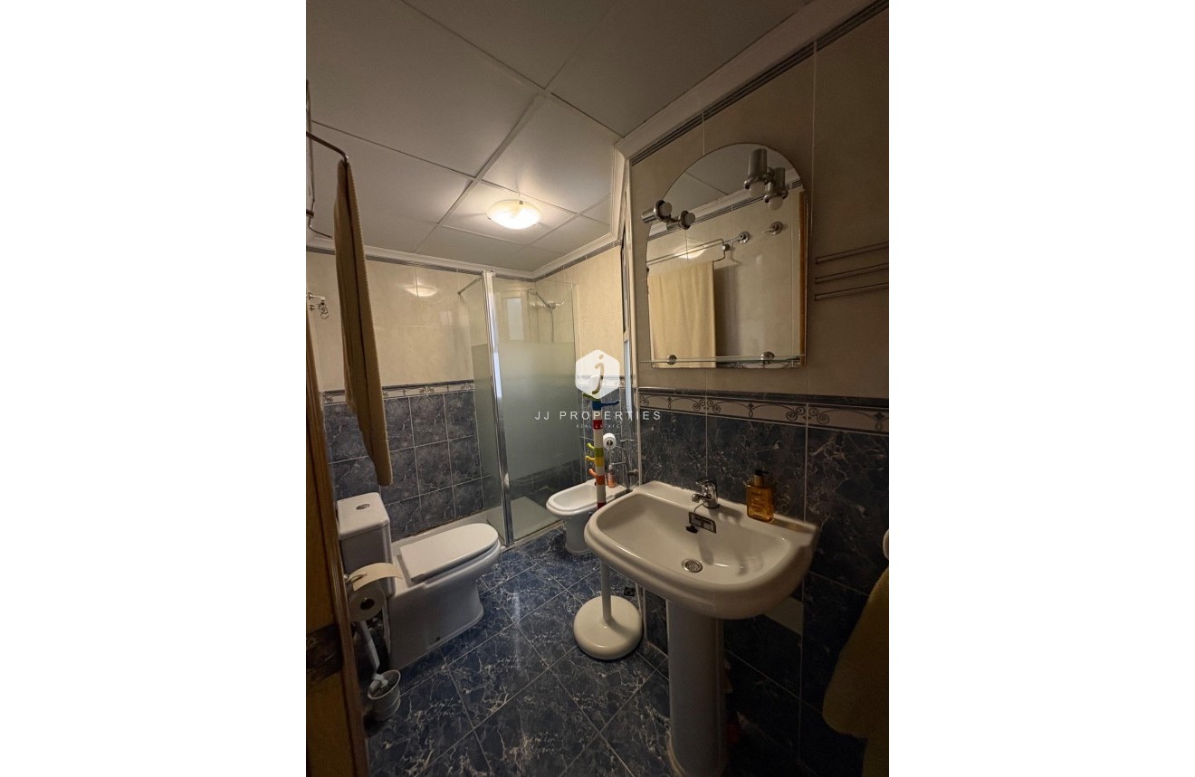 Segunda mano - Apartamento / piso -
Torrevieja - La Mata