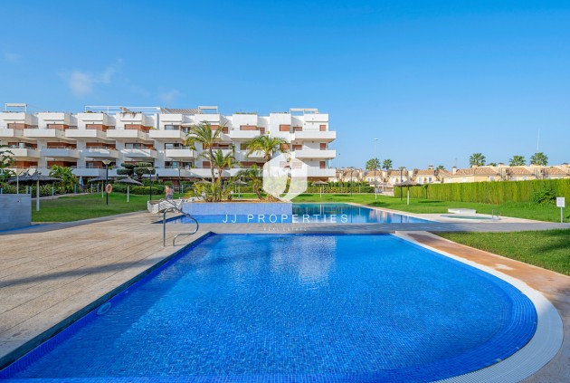 Segunda mano - Apartamento / piso -
Cabo Roig - Costa Blanca