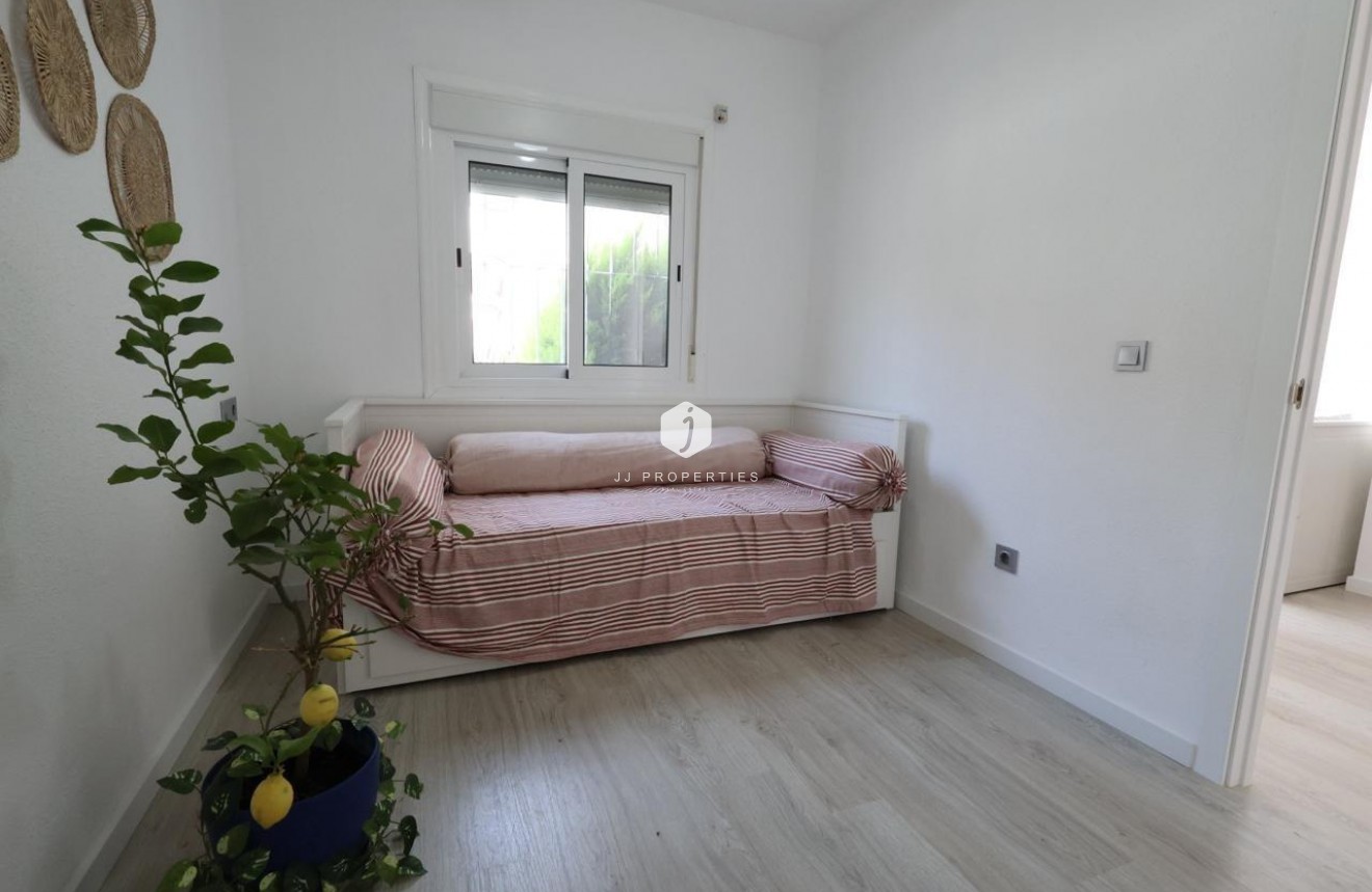 Tweedehands - Bungalow -
Torrevieja - Costa Blanca