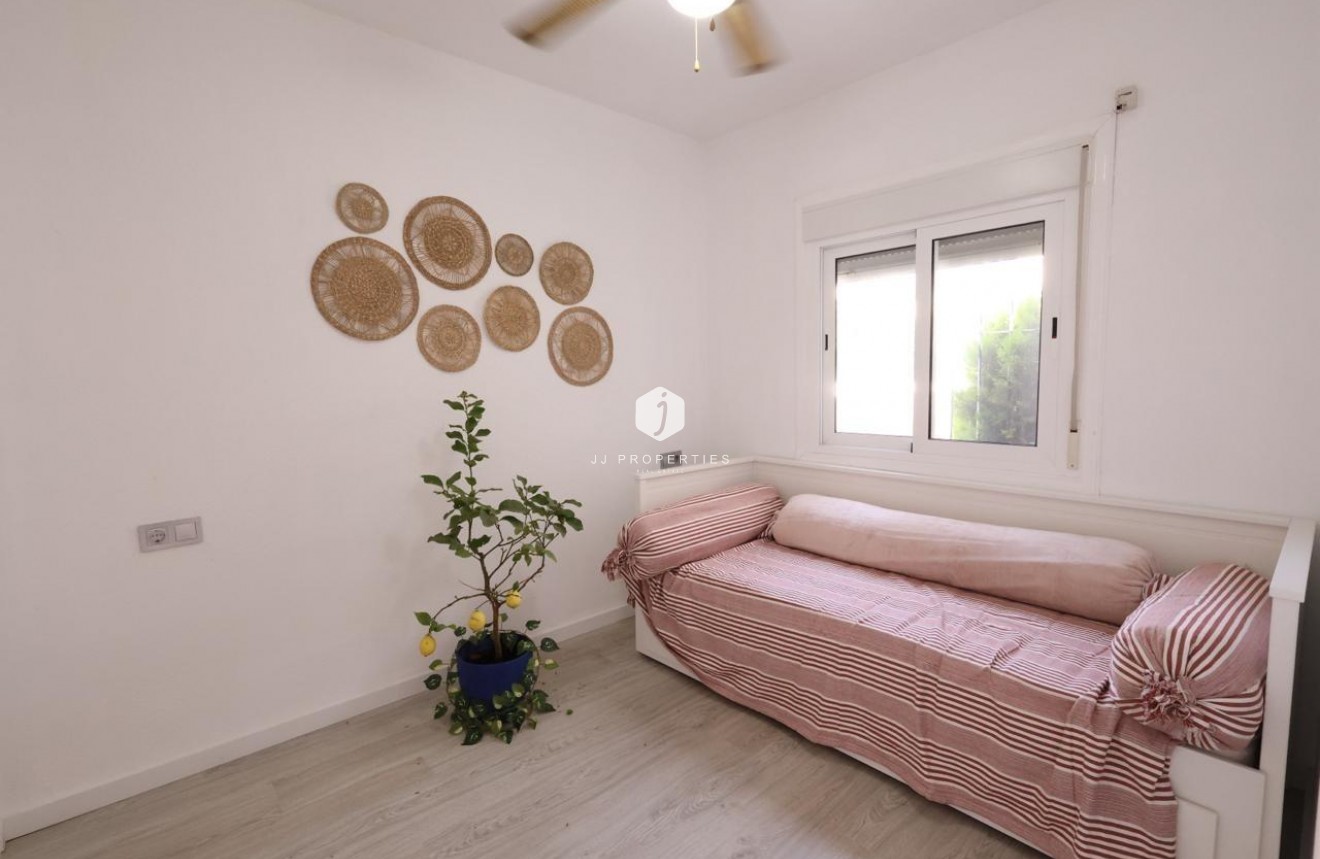 Tweedehands - Bungalow -
Torrevieja - Costa Blanca