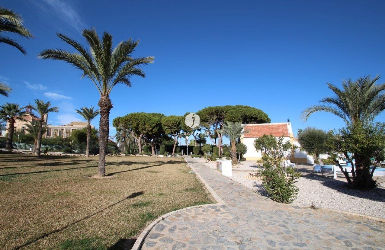 Tweedehands - Bungalow -
Torrevieja - Costa Blanca