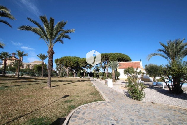 Tweedehands - Bungalow -
Torrevieja - Costa Blanca