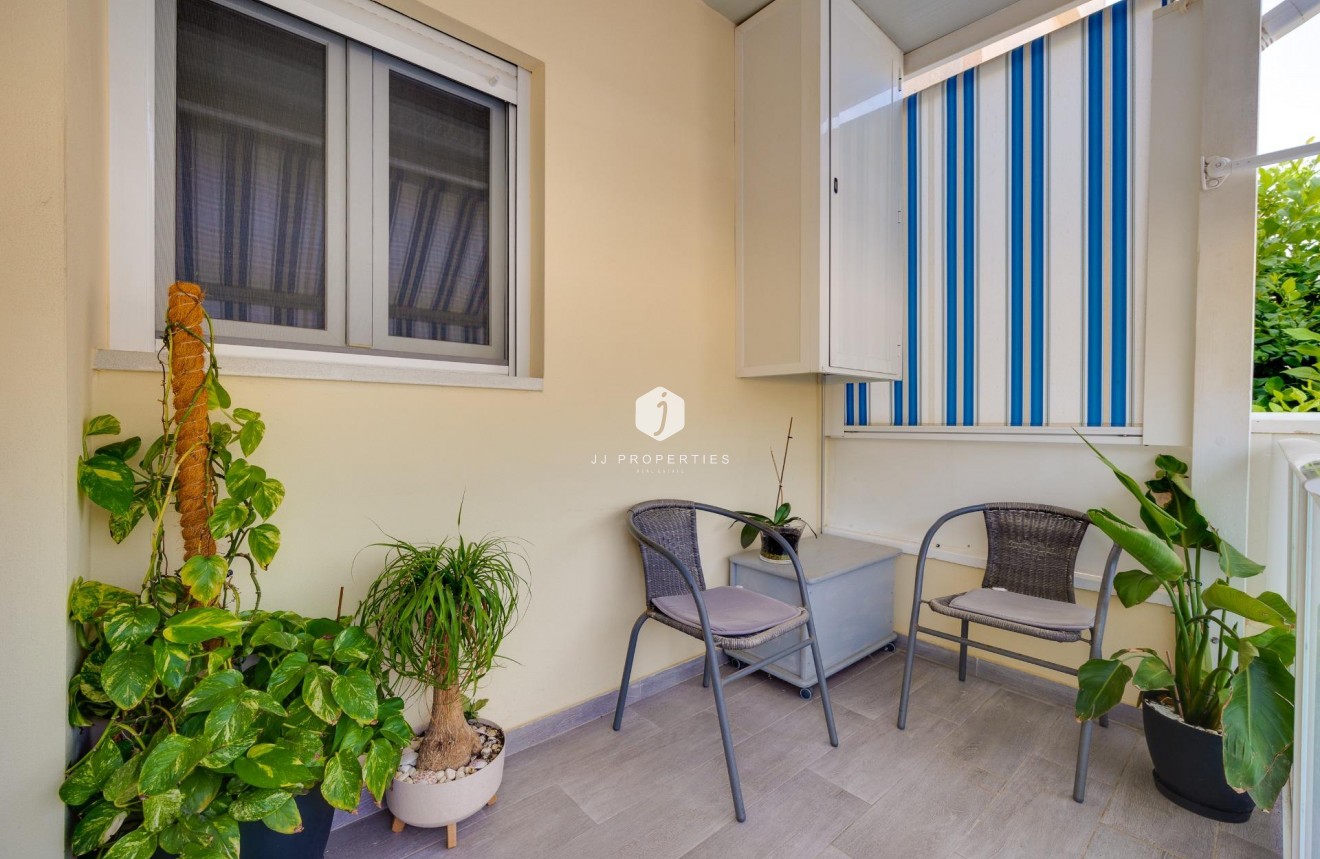 Tweedehands - Chalet -
Torrevieja - aguas nuevas