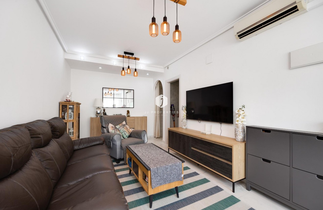 Tweedehands - Chalet -
Torrevieja - aguas nuevas