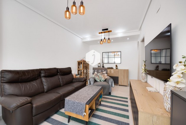 Tweedehands - Chalet -
Torrevieja - aguas nuevas