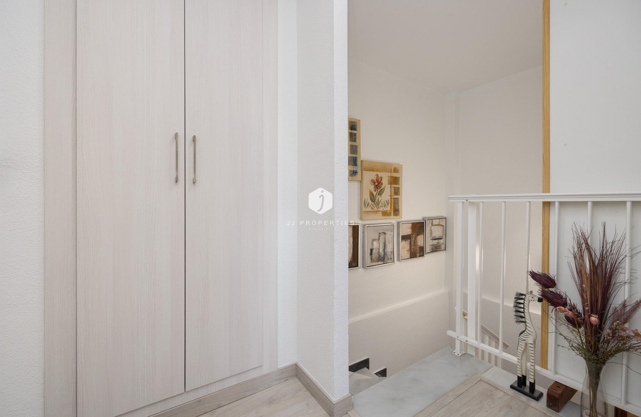 Tweedehands - Chalet -
Torrevieja - aguas nuevas