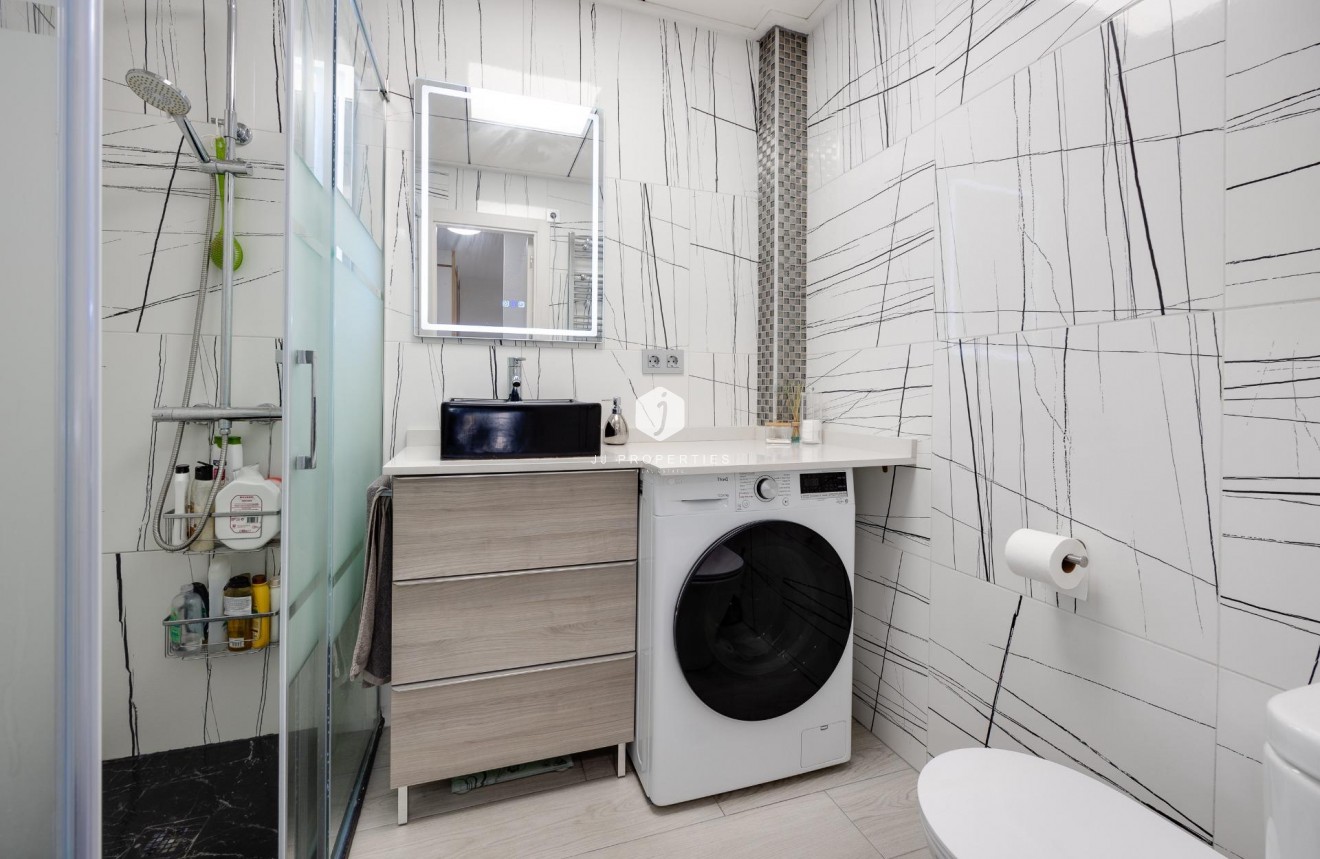 Tweedehands - Chalet -
Torrevieja - aguas nuevas