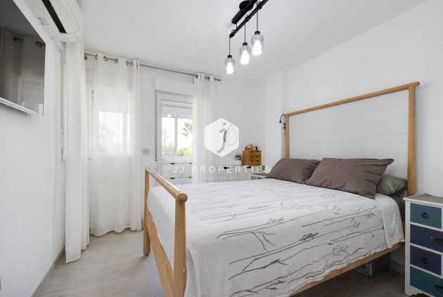 Tweedehands - Chalet -
Torrevieja - aguas nuevas
