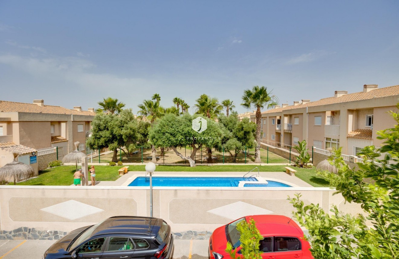 Tweedehands - Chalet -
Torrevieja - aguas nuevas