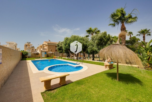 Tweedehands - Chalet -
Torrevieja - aguas nuevas