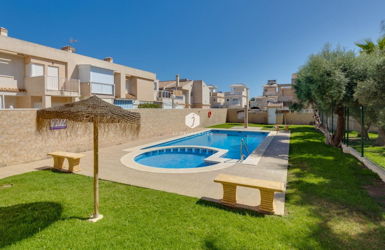 Tweedehands - Chalet -
Torrevieja - aguas nuevas