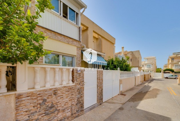 Tweedehands - Chalet -
Torrevieja - aguas nuevas