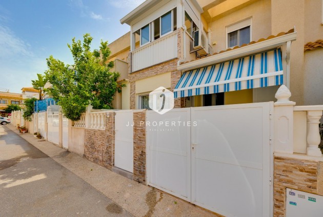 Tweedehands - Chalet -
Torrevieja - aguas nuevas