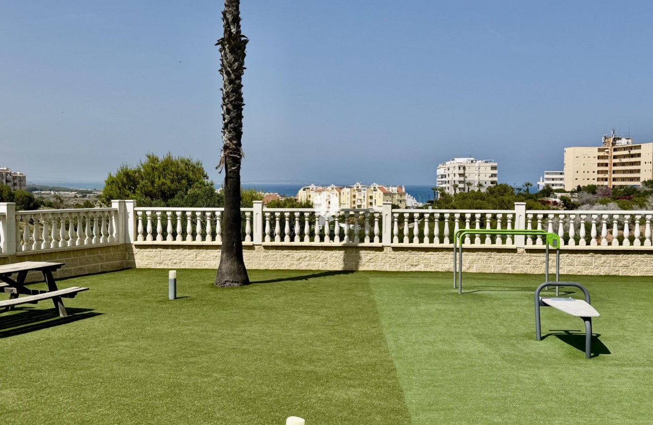 Tweedehands - Appartement / flat -
Torrevieja - Torreblanca