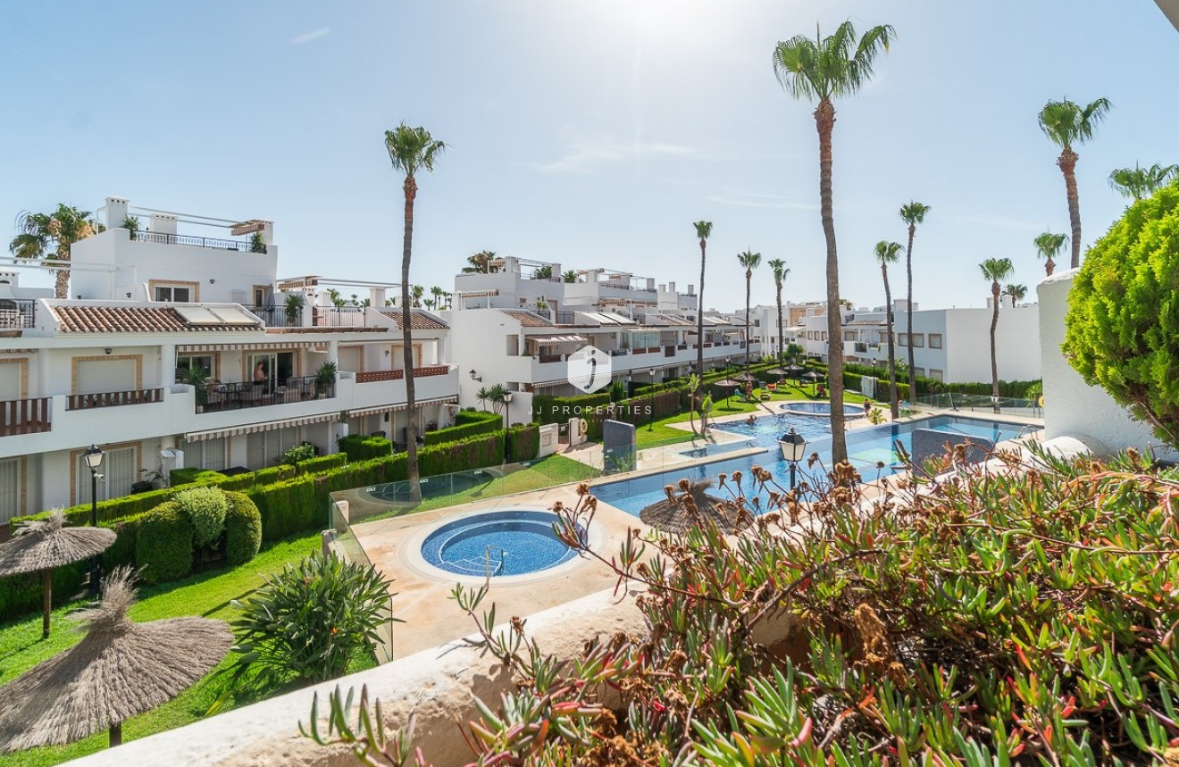 Tweedehands - Appartement / flat -
Orihuela Costa - Costa Blanca