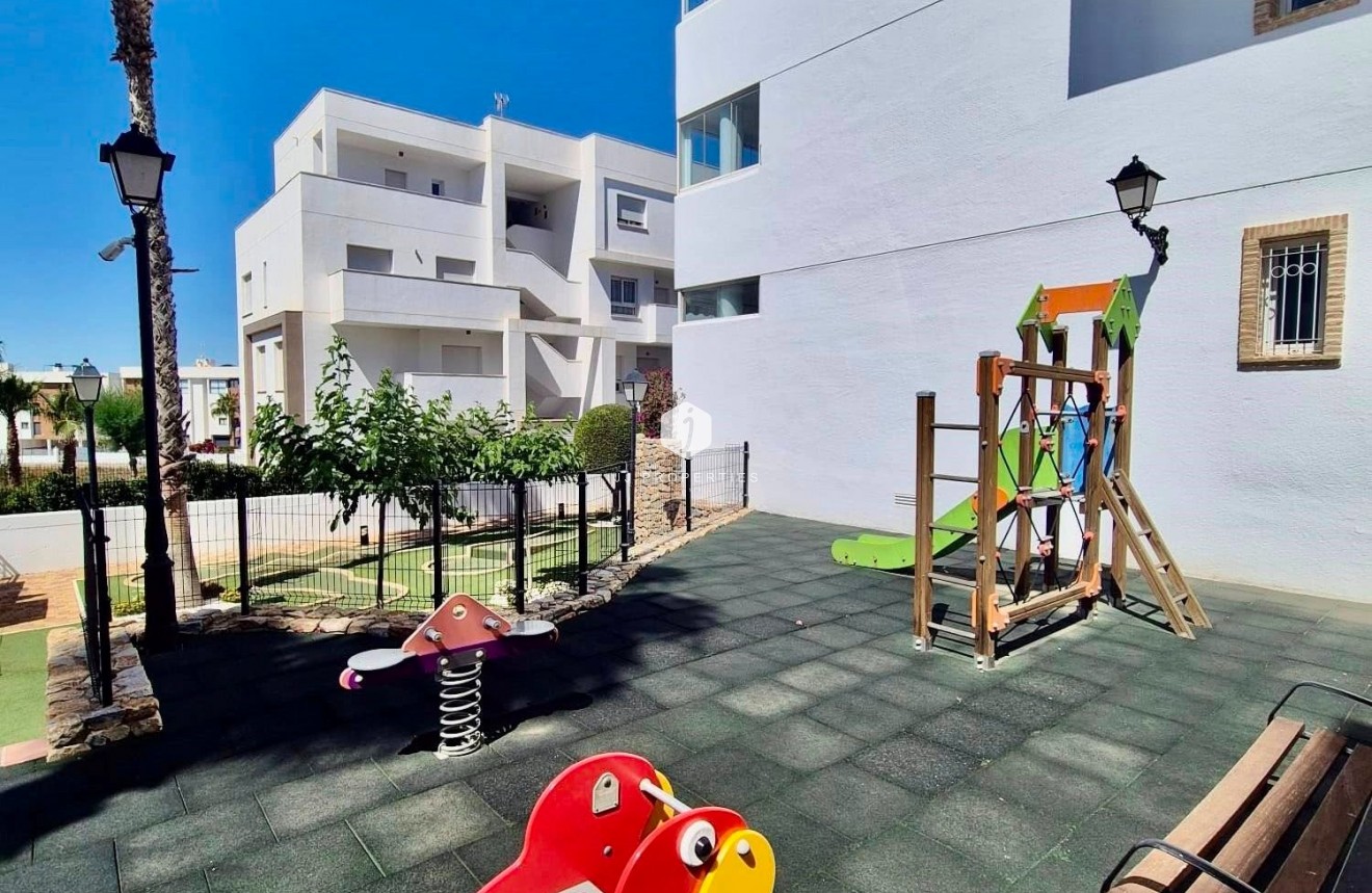 Tweedehands - Appartement / flat -
Orihuela Costa - Costa Blanca