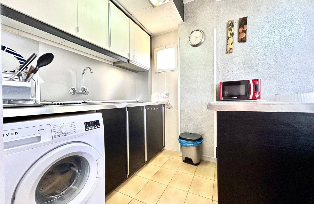 Tweedehands - Appartement / flat -
Torrevieja - Costa Blanca