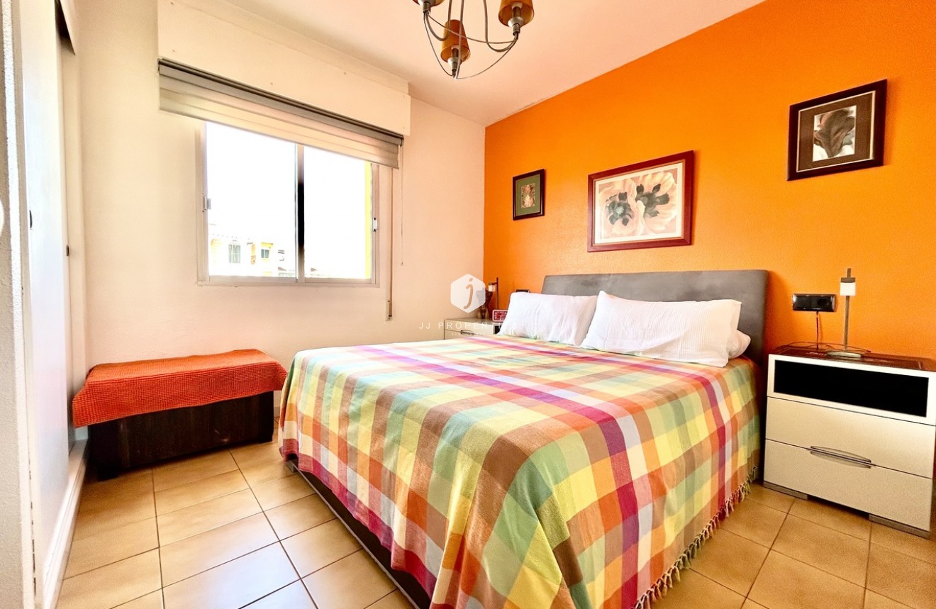 Tweedehands - Appartement / flat -
Torrevieja - Costa Blanca