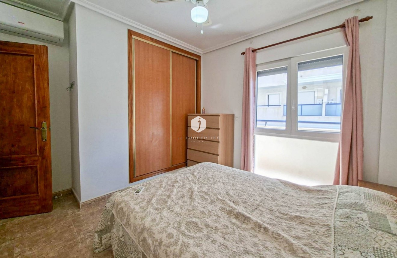 Resale - Apartment / flat -
Orihuela Costa - Costa Blanca