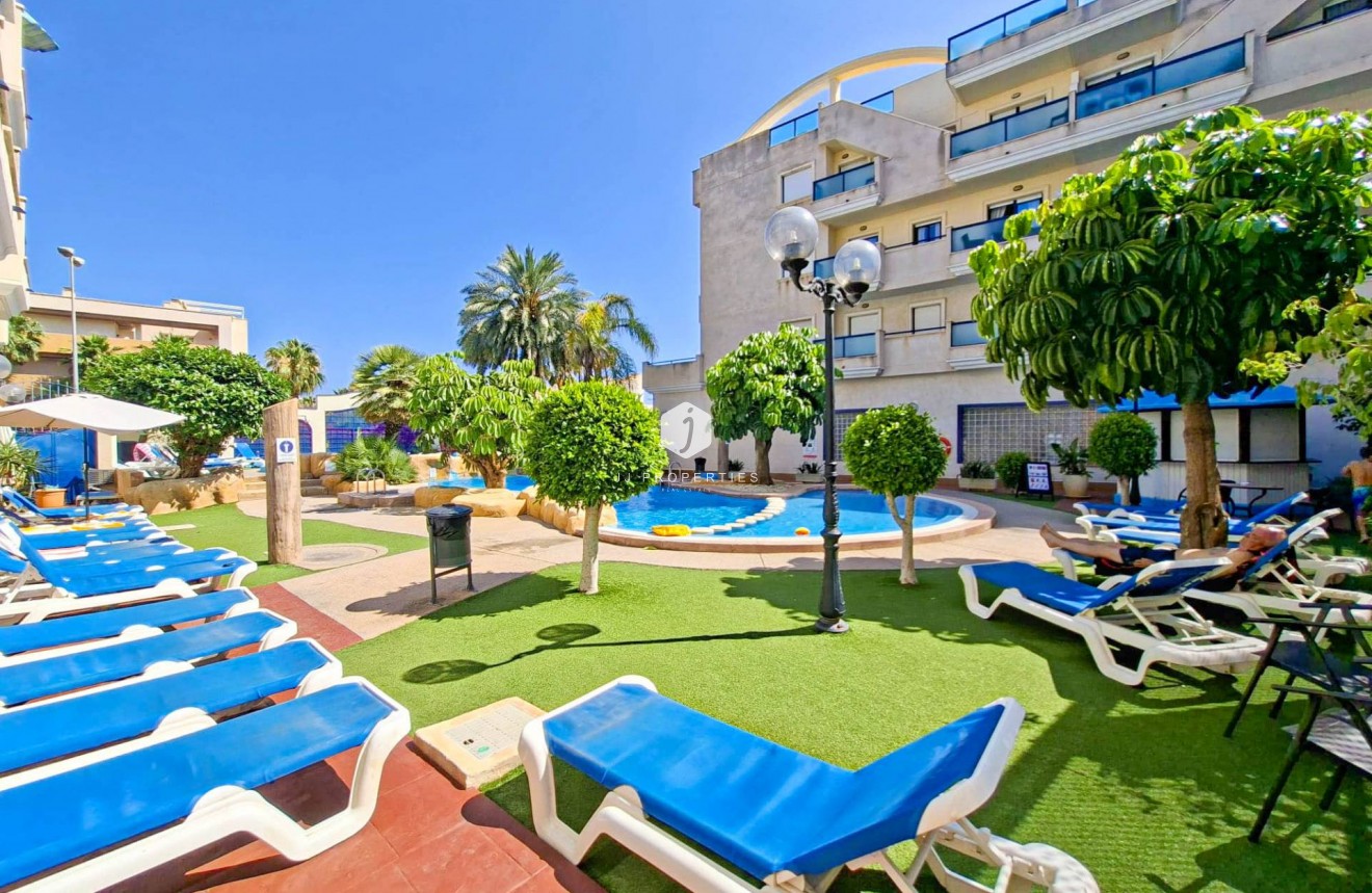 Resale - Apartment / flat -
Orihuela Costa - Costa Blanca