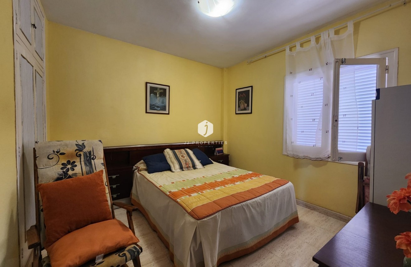 Segunda mano - Apartamento / piso -
La Mata - Costa Blanca