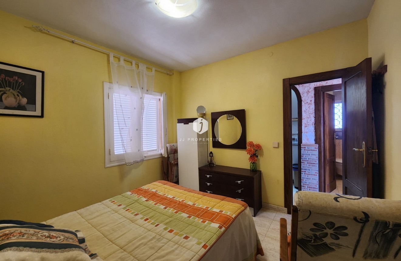 Segunda mano - Apartamento / piso -
La Mata - Costa Blanca