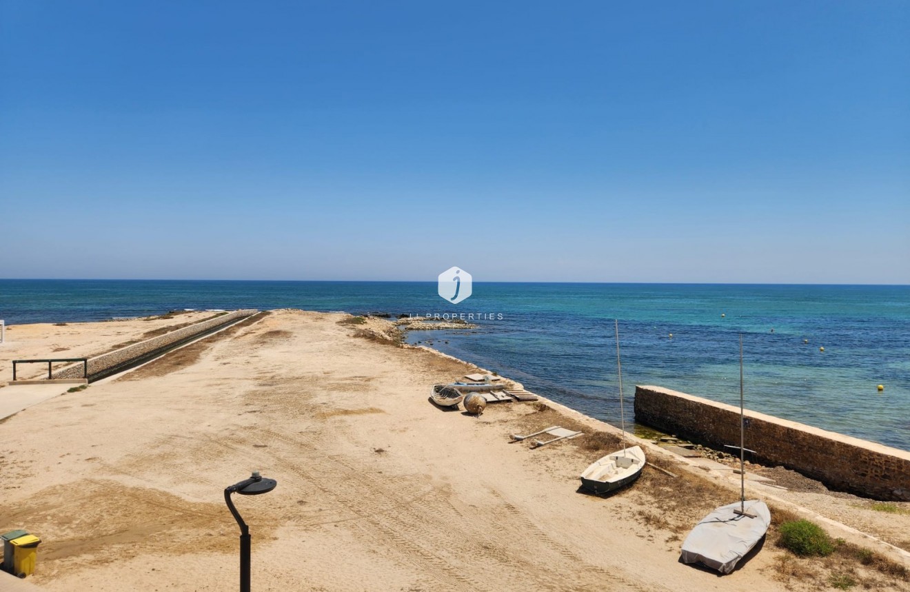 Segunda mano - Apartamento / piso -
La Mata - Costa Blanca