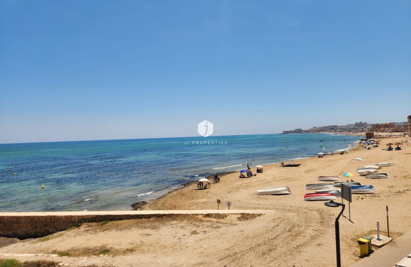 Segunda mano - Apartamento / piso -
La Mata - Costa Blanca