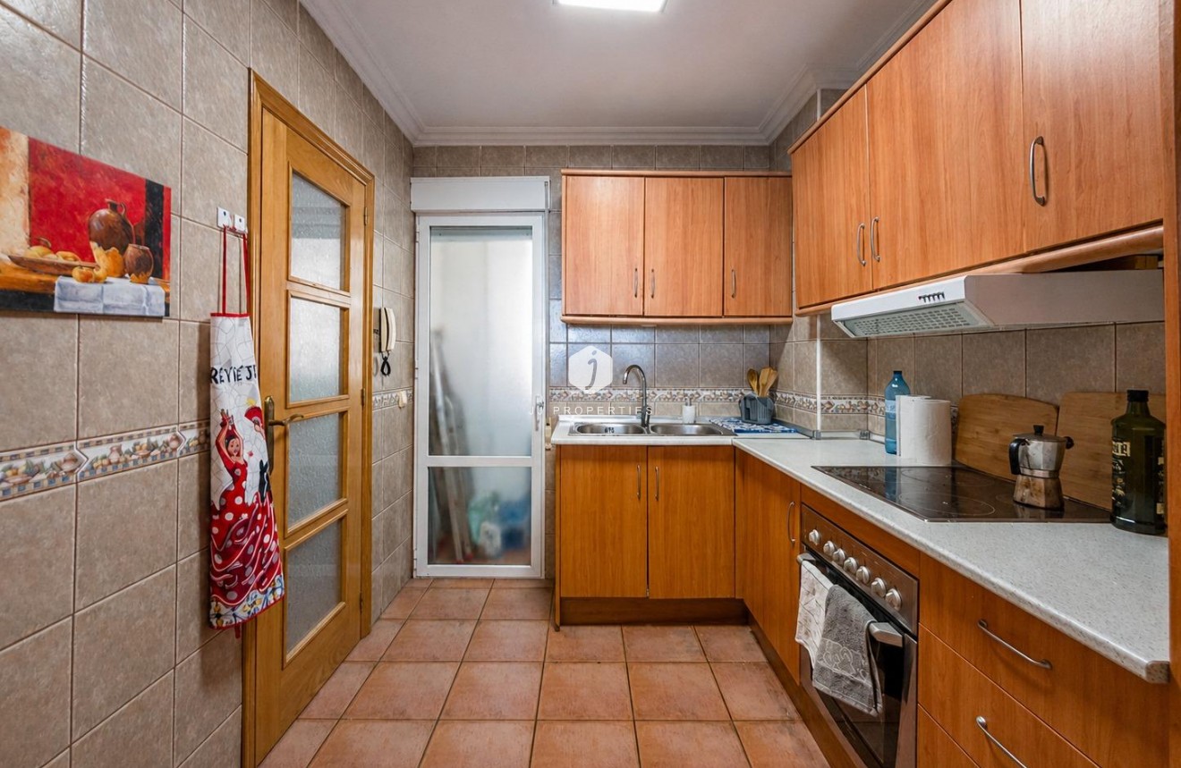 Tweedehands - Appartement / flat -
Torrevieja - Acequion