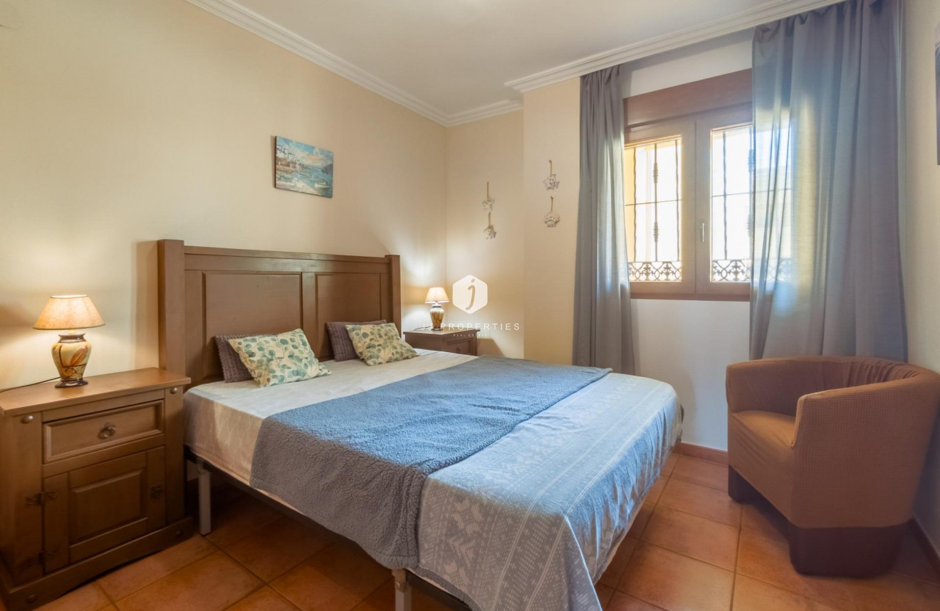 Tweedehands - Appartement / flat -
Torrevieja - Acequion