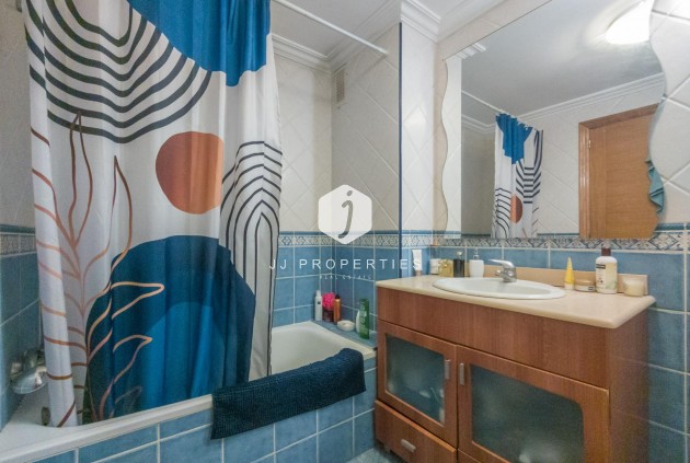 Tweedehands - Appartement / flat -
Torrevieja - Acequion