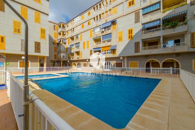 Tweedehands - Appartement / flat -
Torrevieja - Acequion