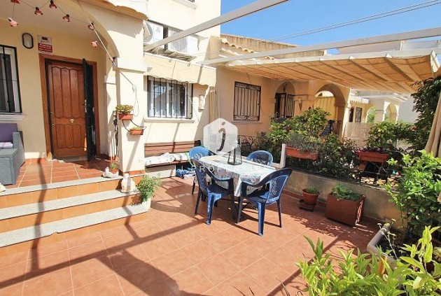 Tweedehands - Bungalow -
Guardamar del Segura - 03140