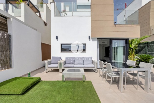 Tweedehands - Chalet -
El Raso - Guardamar del Segura