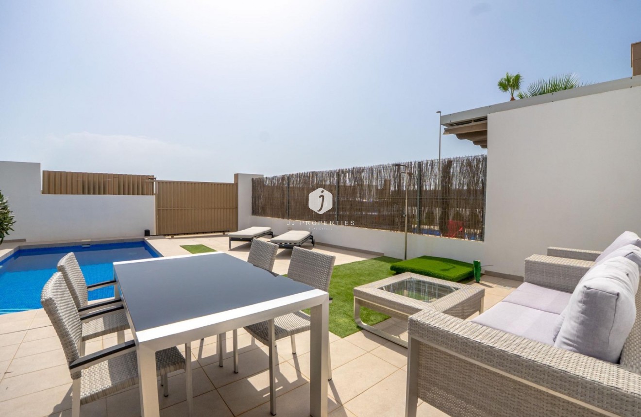Tweedehands - Chalet -
El Raso - Guardamar del Segura