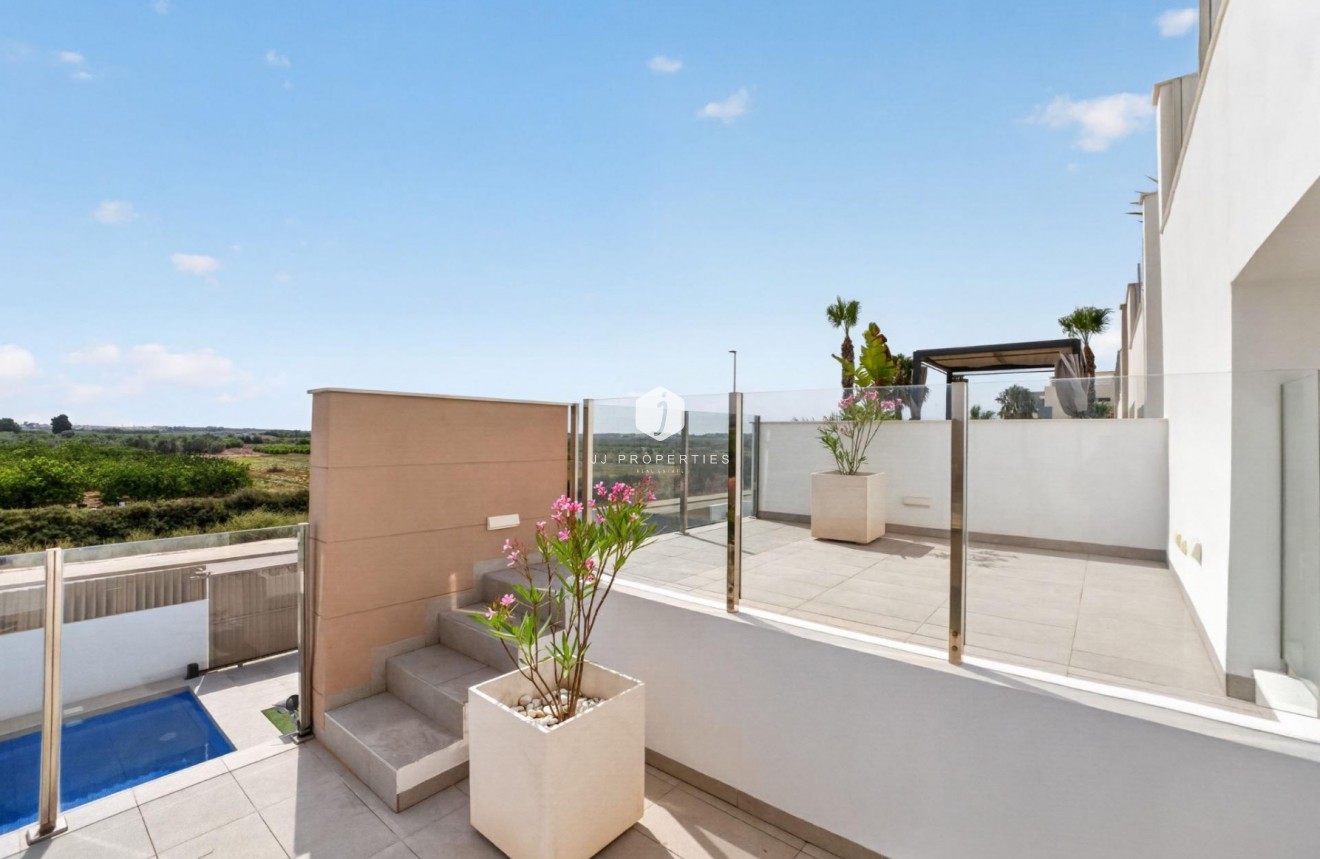 Tweedehands - Chalet -
El Raso - Guardamar del Segura