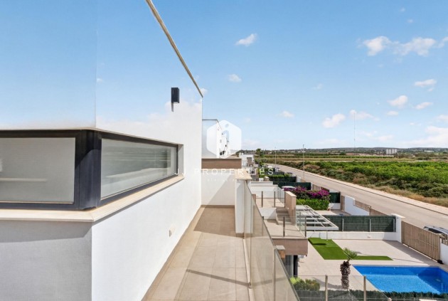 Tweedehands - Chalet -
El Raso - Guardamar del Segura