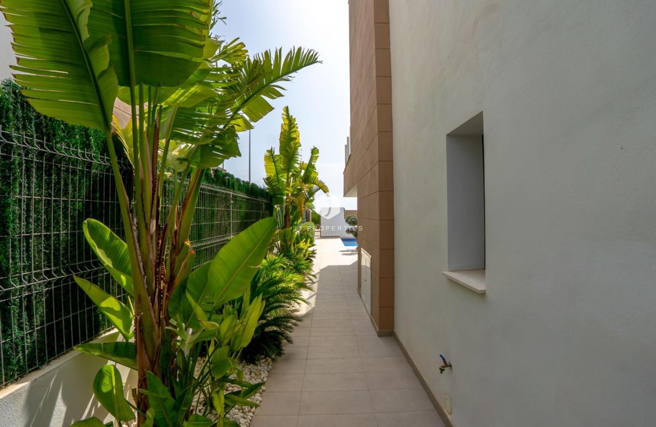 Tweedehands - Chalet -
El Raso - Guardamar del Segura