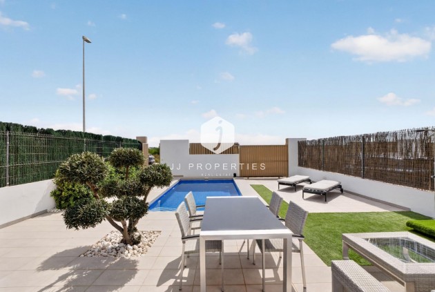 Tweedehands - Chalet -
El Raso - Guardamar del Segura