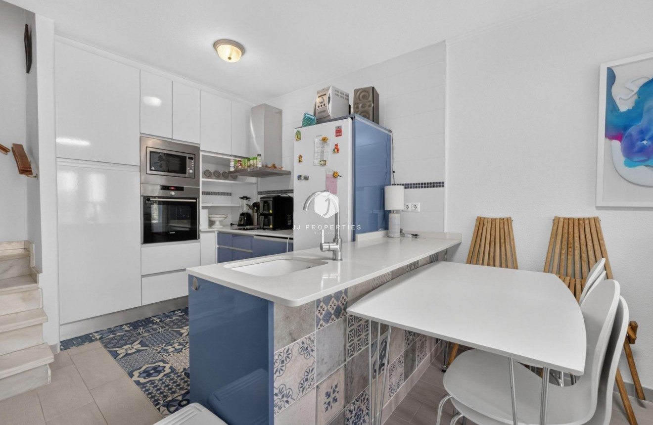Resale - Townhouse -
Torrevieja - Lago jardin