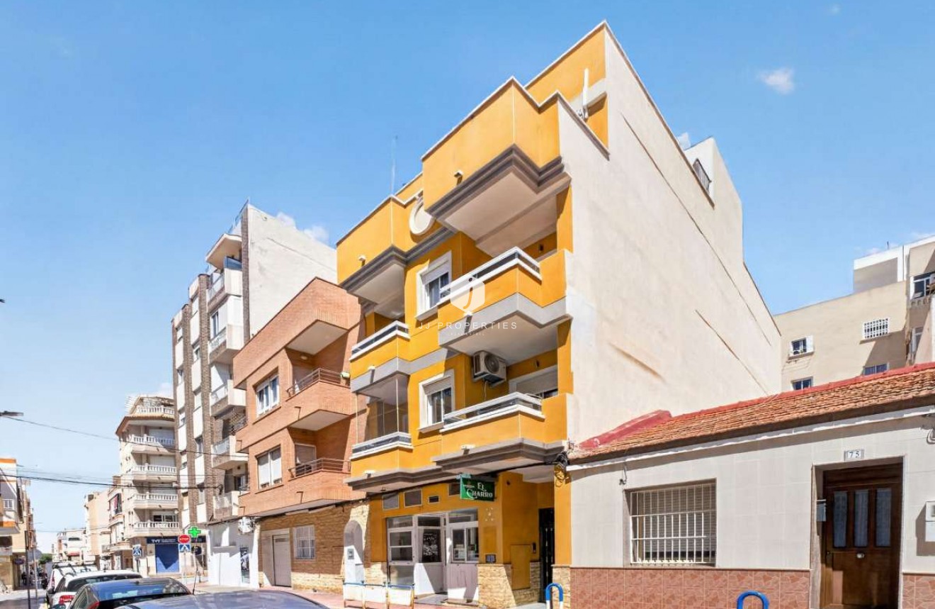 Tweedehands - Appartement / flat -
Torrevieja - Costa Blanca