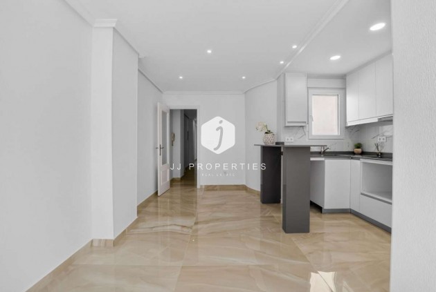 Tweedehands - Appartement / flat -
Torrevieja - Costa Blanca