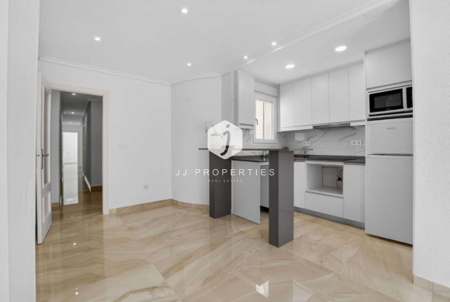 Tweedehands - Appartement / flat -
Torrevieja - Costa Blanca