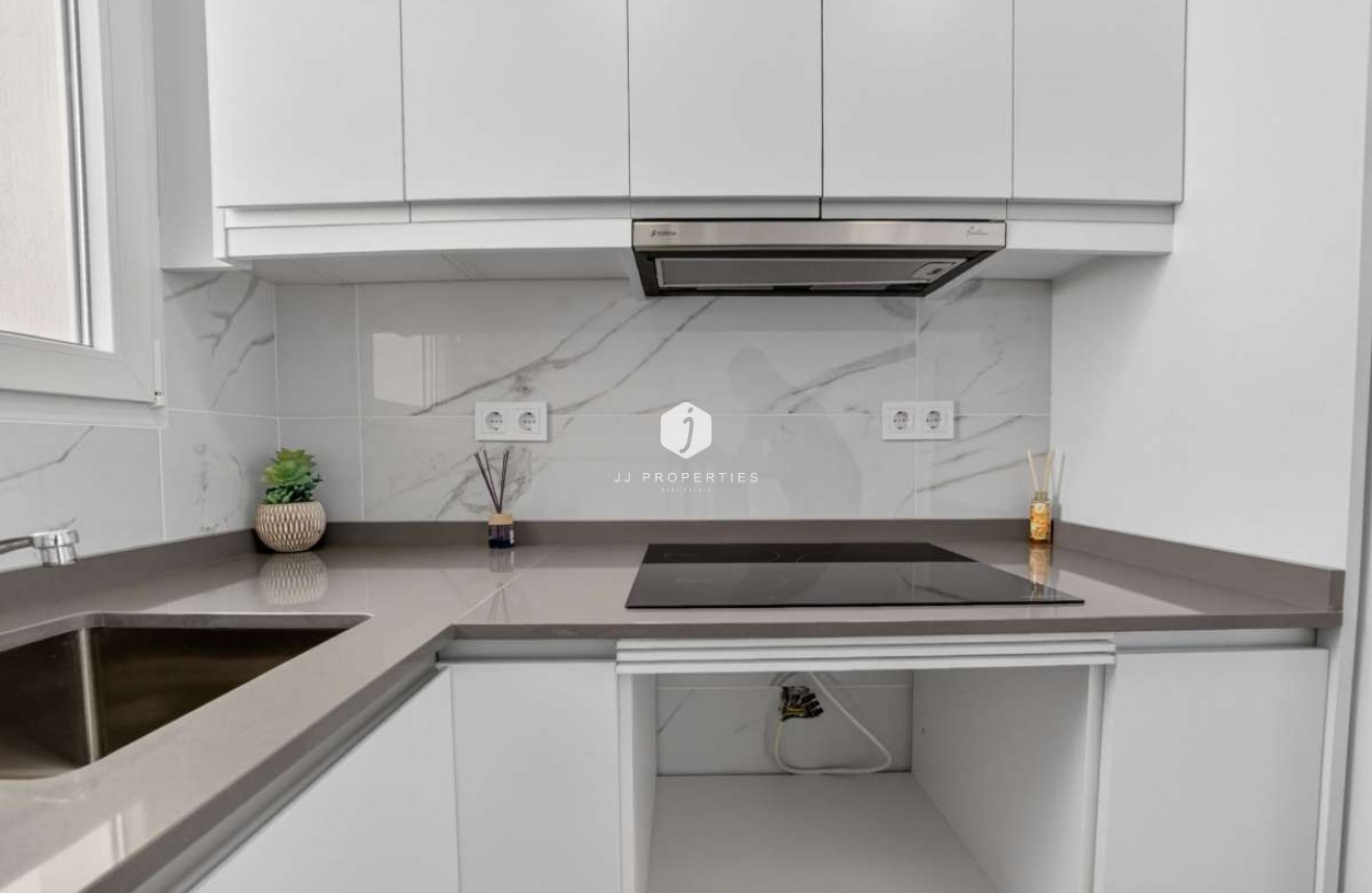 Tweedehands - Appartement / flat -
Torrevieja - Costa Blanca