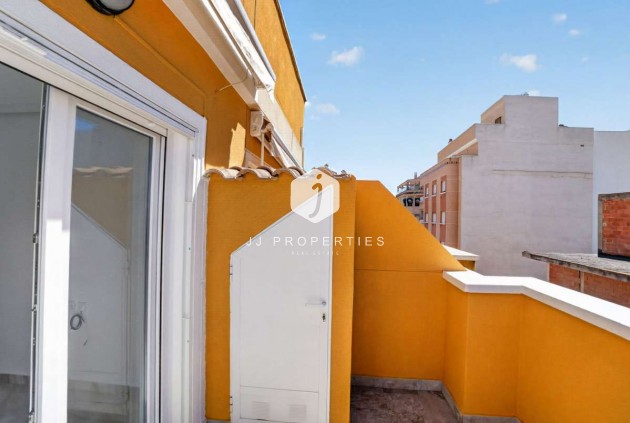 Tweedehands - Appartement / flat -
Torrevieja - Costa Blanca