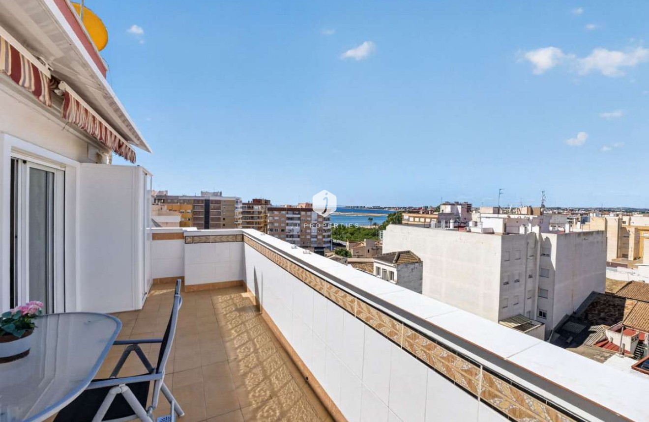 Resale - Apartment / flat -
Torrevieja - Costa Blanca