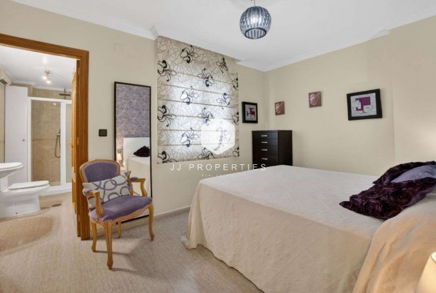 Resale - Apartment / flat -
Torrevieja - Costa Blanca