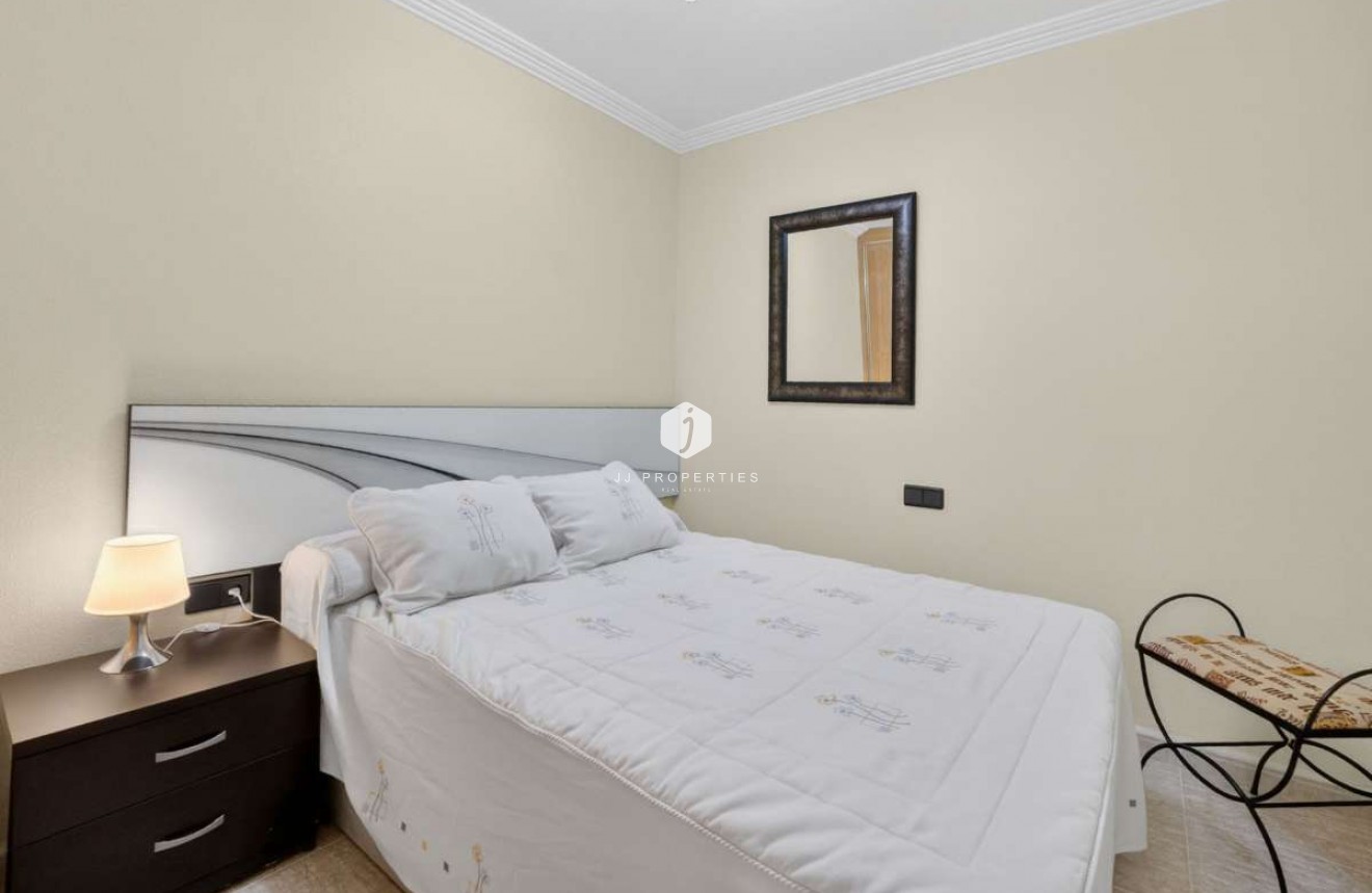 Resale - Apartment / flat -
Torrevieja - Costa Blanca