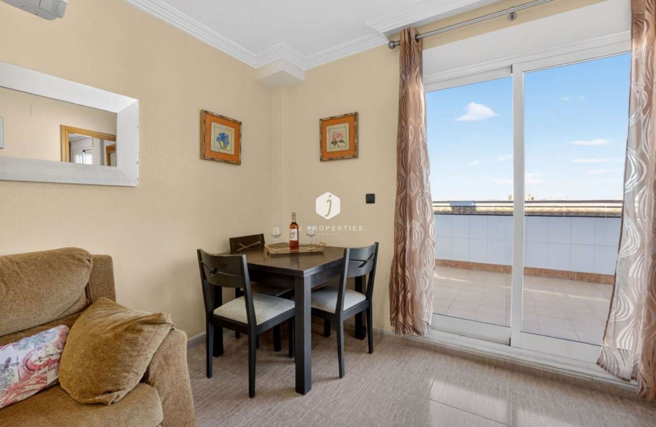 Resale - Apartment / flat -
Torrevieja - Costa Blanca
