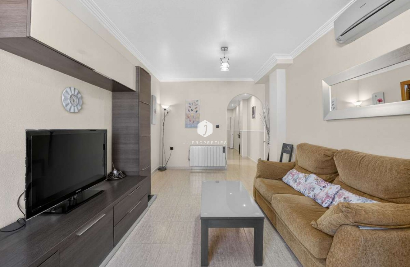 Resale - Apartment / flat -
Torrevieja - Costa Blanca
